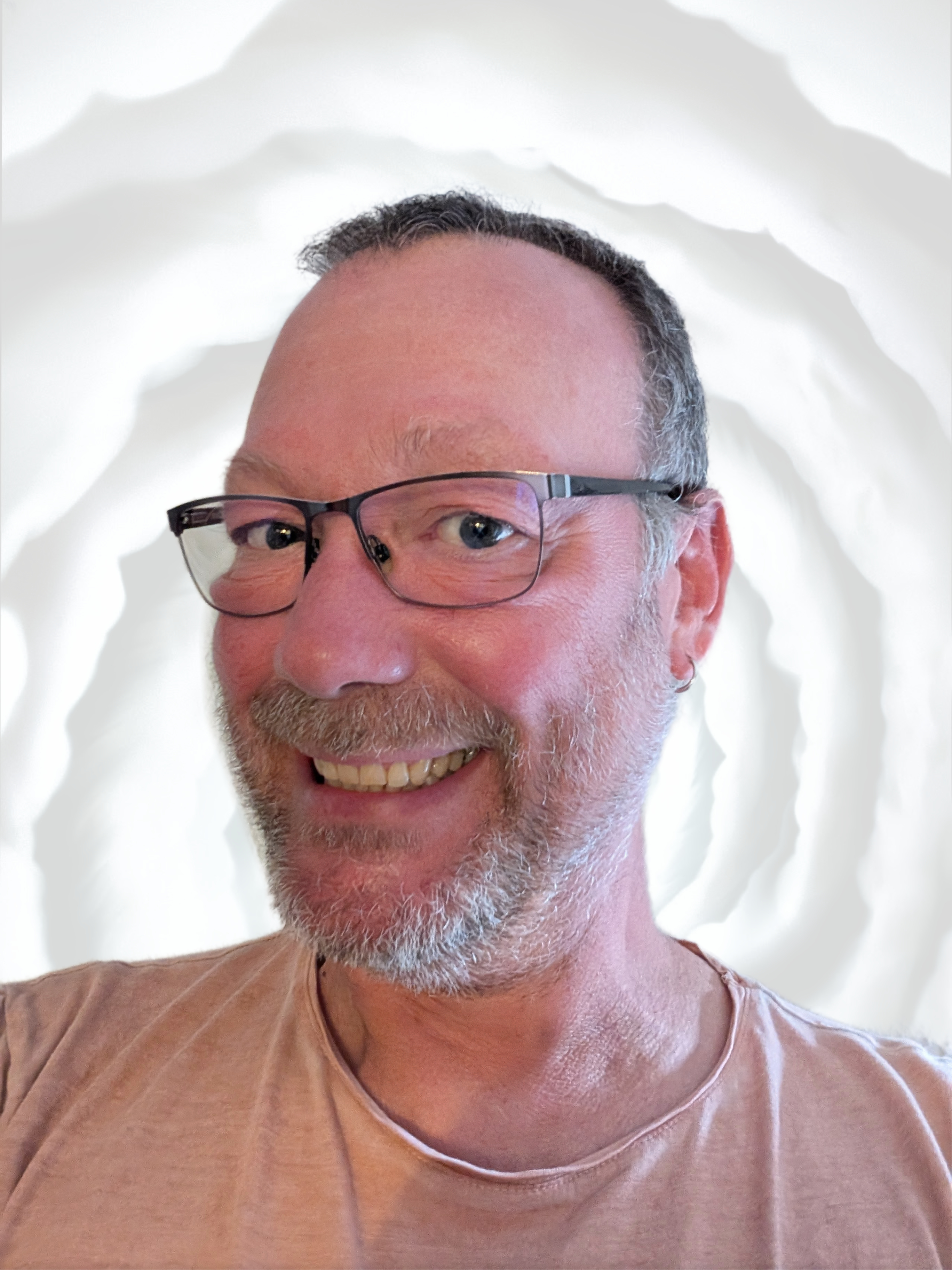 Bild des Autors Lutz Lohnstein